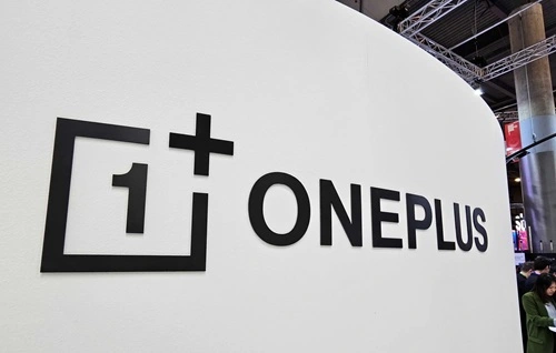 Смартфон OnePlus — офіційне прес-зображення бренду